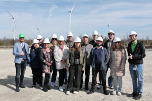 Enercracy projektipartnerid külastamas Enefit Green tuuleparki (foto: Kirils Gončarovs)